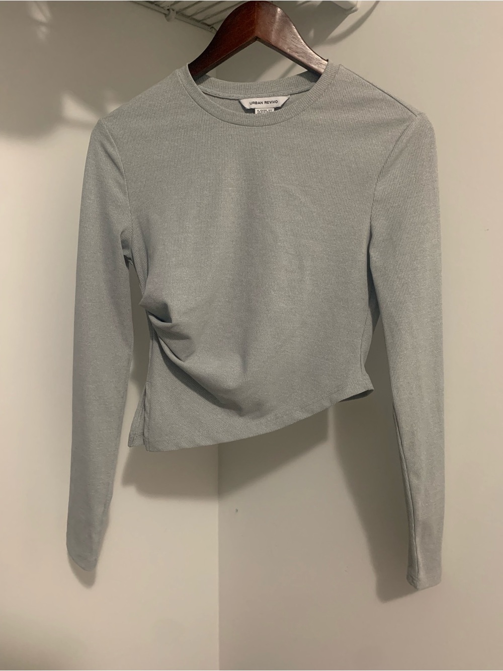 Urban Revivo Women's Long Sleeve Crew Top in Light Gray